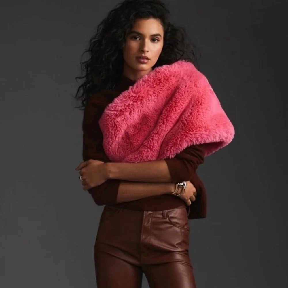 Anthropologie Maeve Pink faux fur scarf wrap one size new without tags arm warme